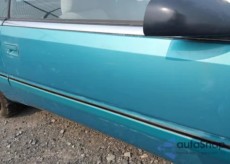 1993 Chrysler Lebaron z USA, uszkodzony, nr VIN 1C3XU4539PF535126